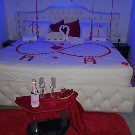 Hotel Big Ben Malaga Santander Екстериор снимка