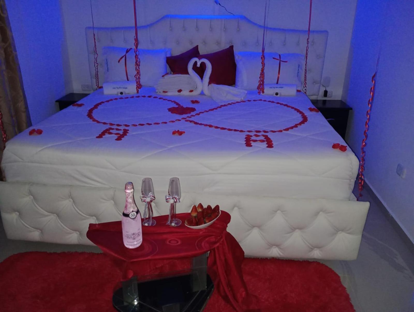 Hotel Big Ben Malaga Santander Екстериор снимка