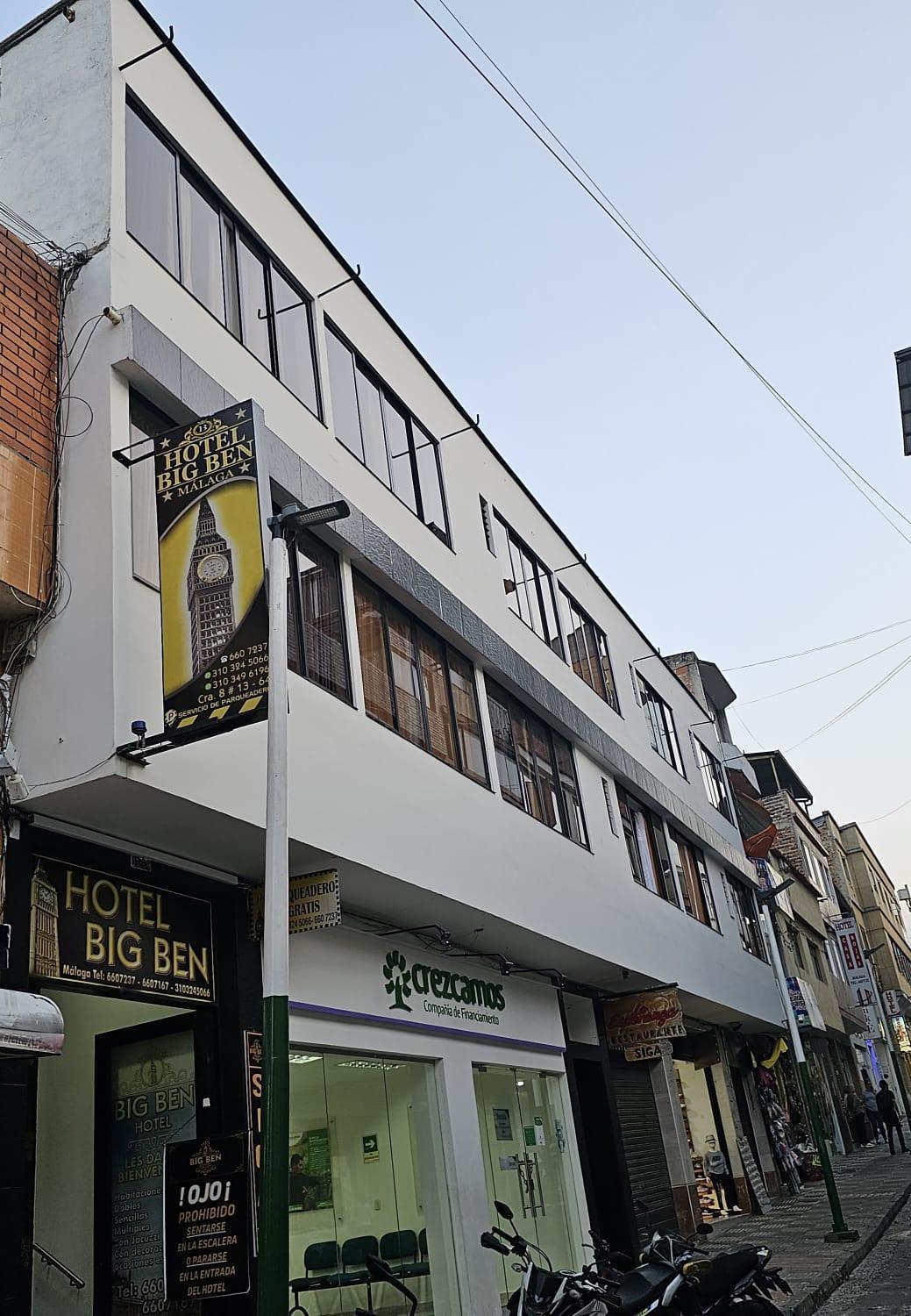 Hotel Big Ben Malaga Santander Екстериор снимка
