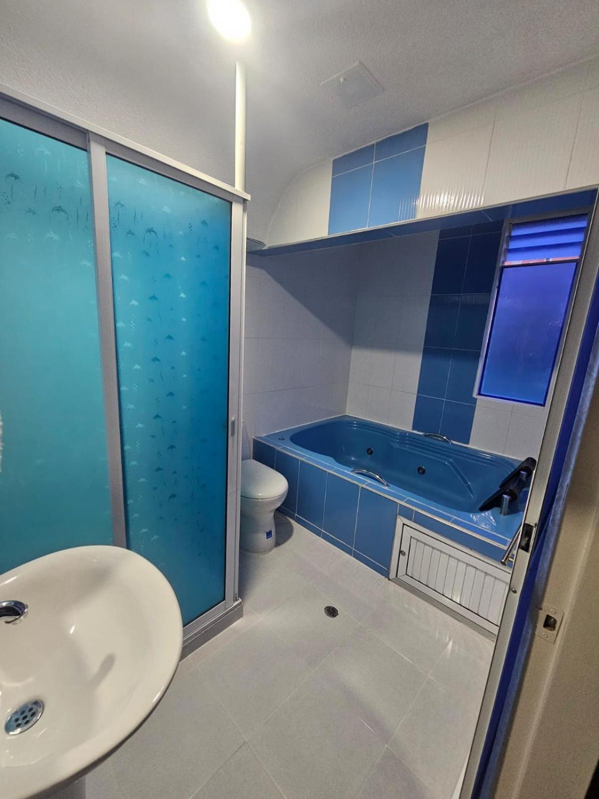 Hotel Big Ben Malaga Santander Екстериор снимка