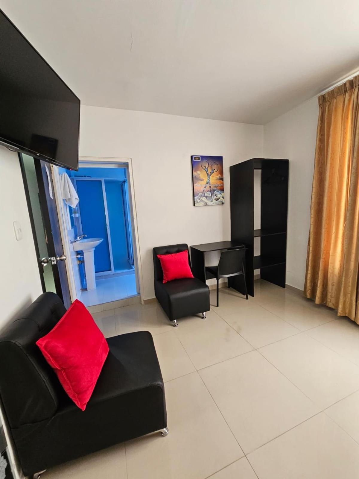 Hotel Big Ben Malaga Santander Екстериор снимка
