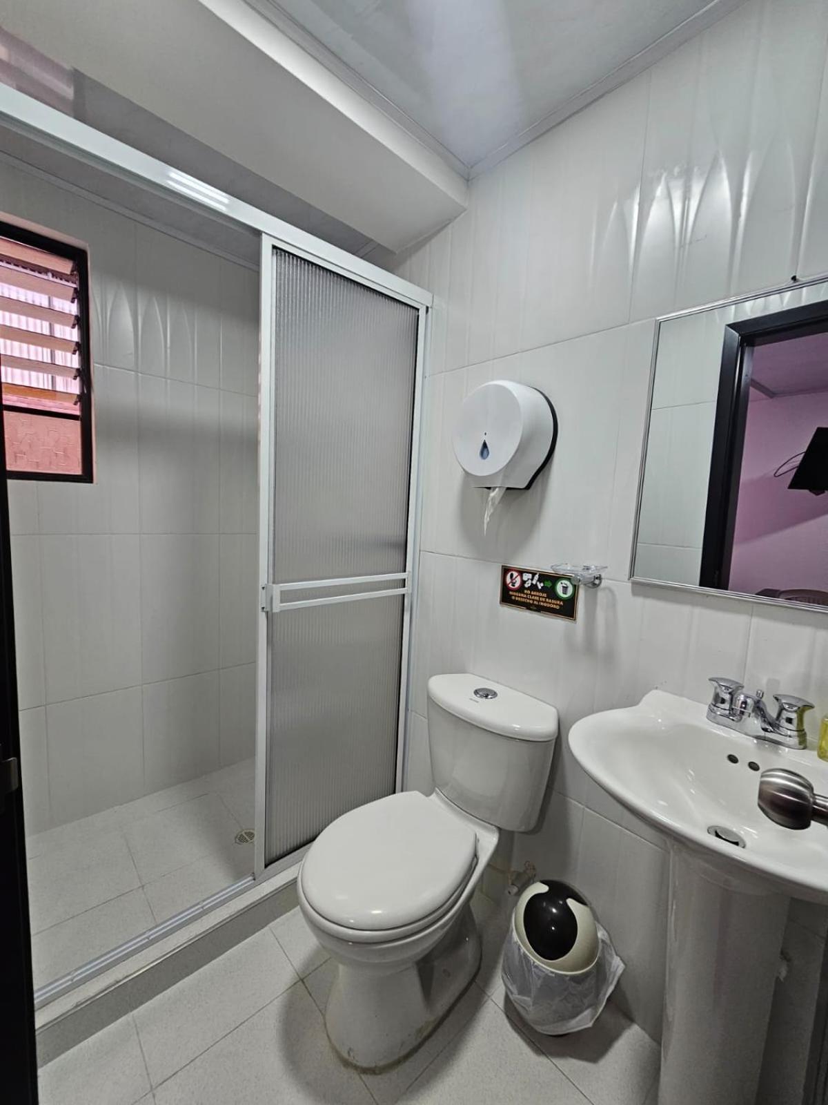 Hotel Big Ben Malaga Santander Екстериор снимка